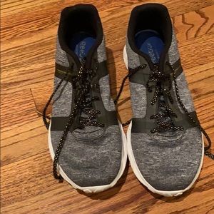 Reebok cross trainer. Worn a handful of times.